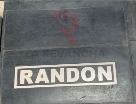 Guardafango de goma RANDON 640 x 525mm