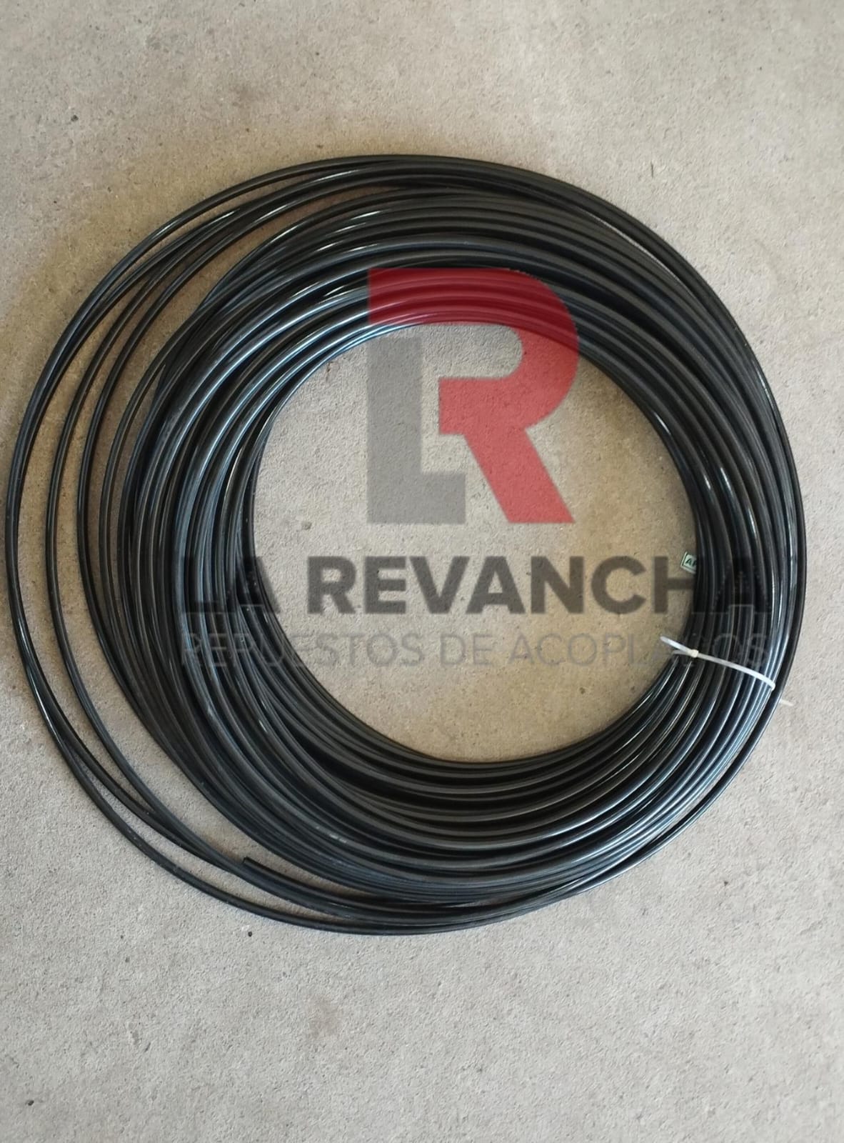 Tubo hytrel negro s/norma Iram 10268 12X1 x mt