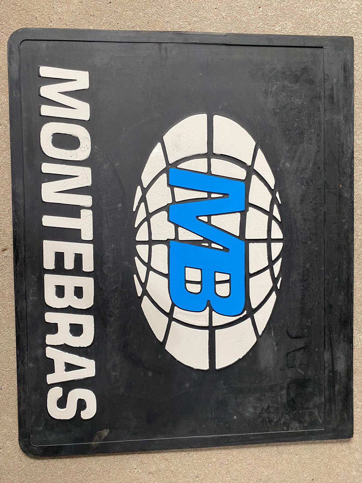 Guardafango de goma MONTEBRAS 600 x 500mm