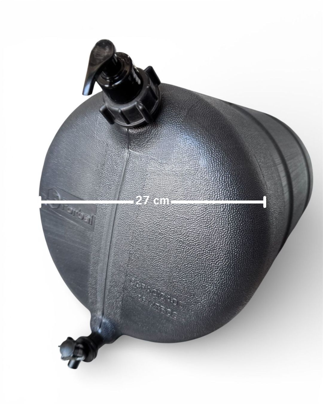 Deposito de agua plastico negro c/accesorios 25Lts.